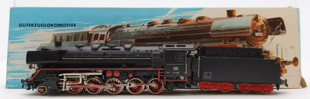 Marklin 3047 HO BR 44 Heavy Goods 2-10-0 Steam Locomotive & Tender #44690 EX/Box