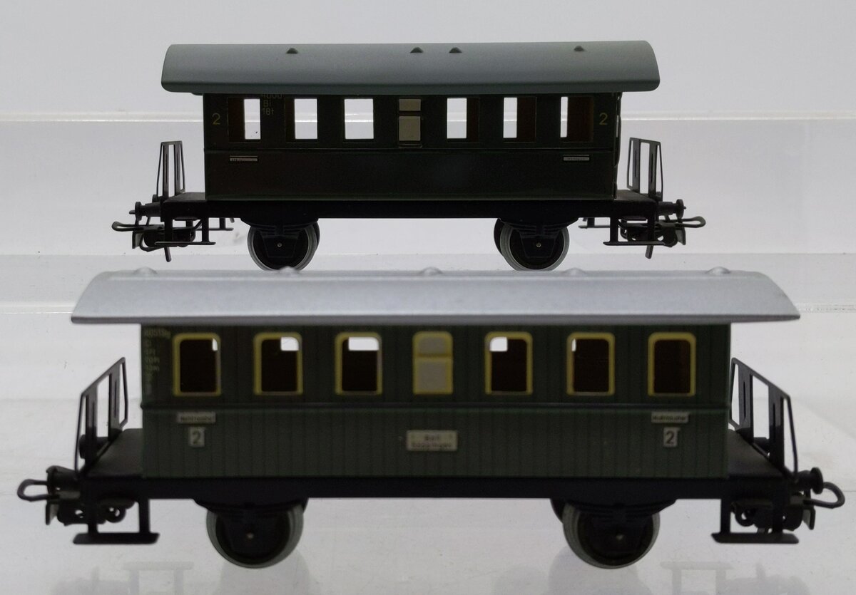 Marklin HO Scale Assorted Passenger Cars [2] EX/Box