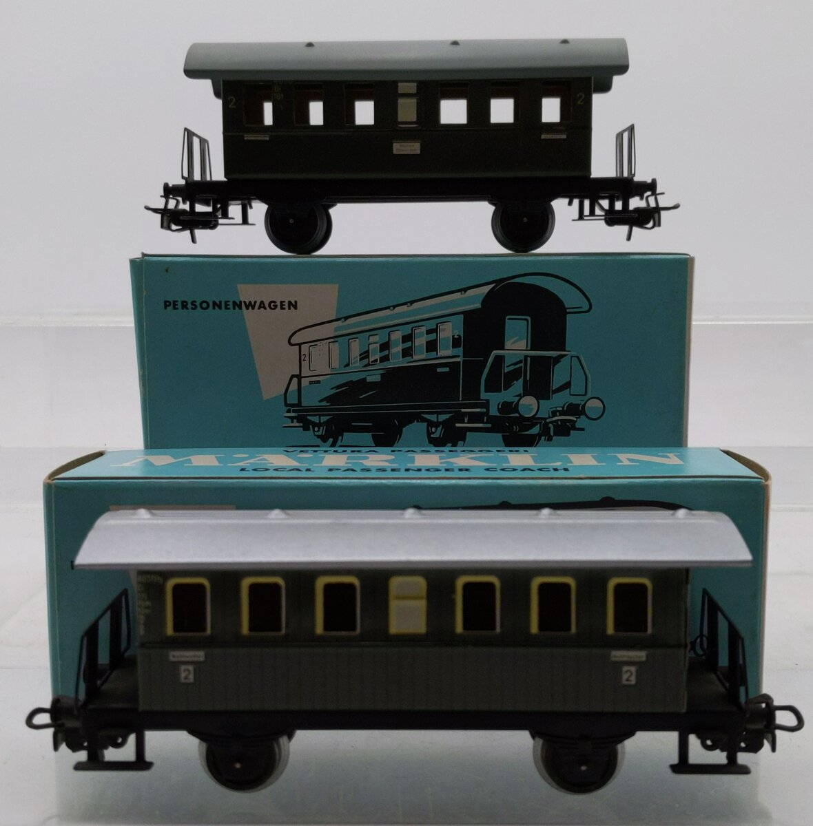 Marklin HO Scale Assorted Passenger Cars [2] EX/Box