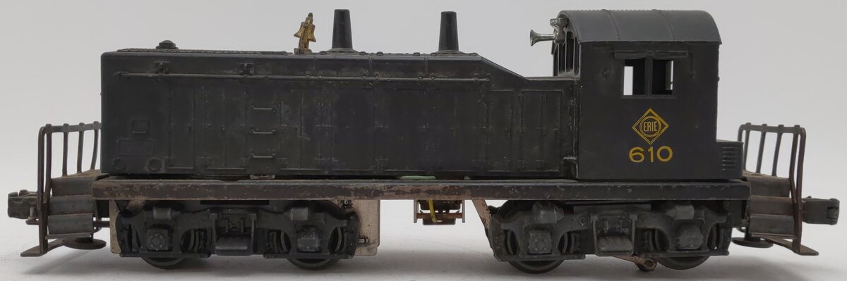 Lionel 610 Vintage O Erie NW-2 Powered Diesel Switcher Locomotive VG
