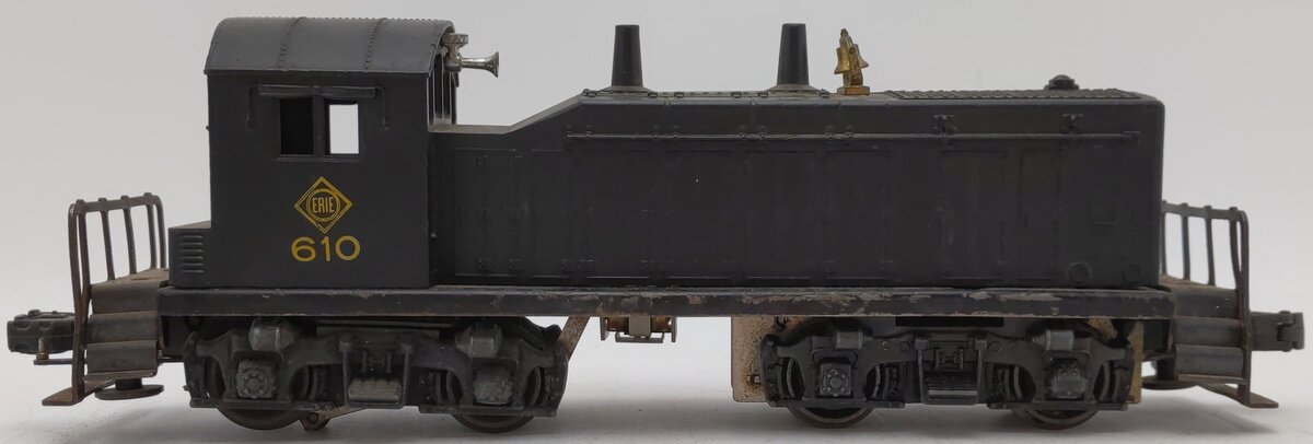 Lionel 610 Vintage O Erie NW-2 Powered Diesel Switcher Locomotive VG