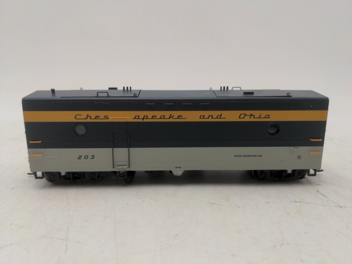 Rapido Trains 107126 HO Chesapeake & Ohio Steam Generator Car #203