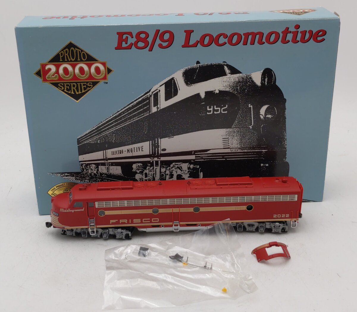 Proto 2000 30805 HO Scale SL & SF E8/9 Diesel Locomotive #2002 EX/Box