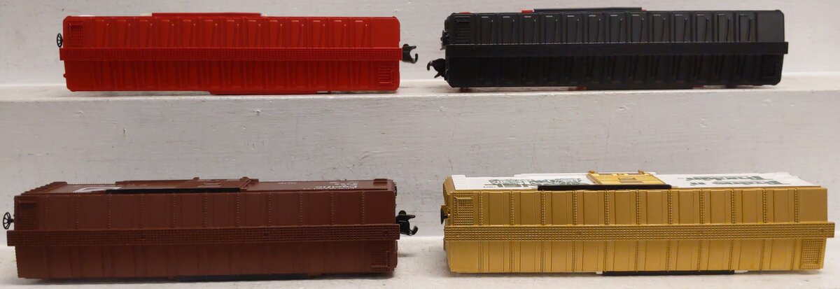 Lionel O Assorted Freight Box Cars: 7803, 7702, 7703, 9452 [4] EX/Box