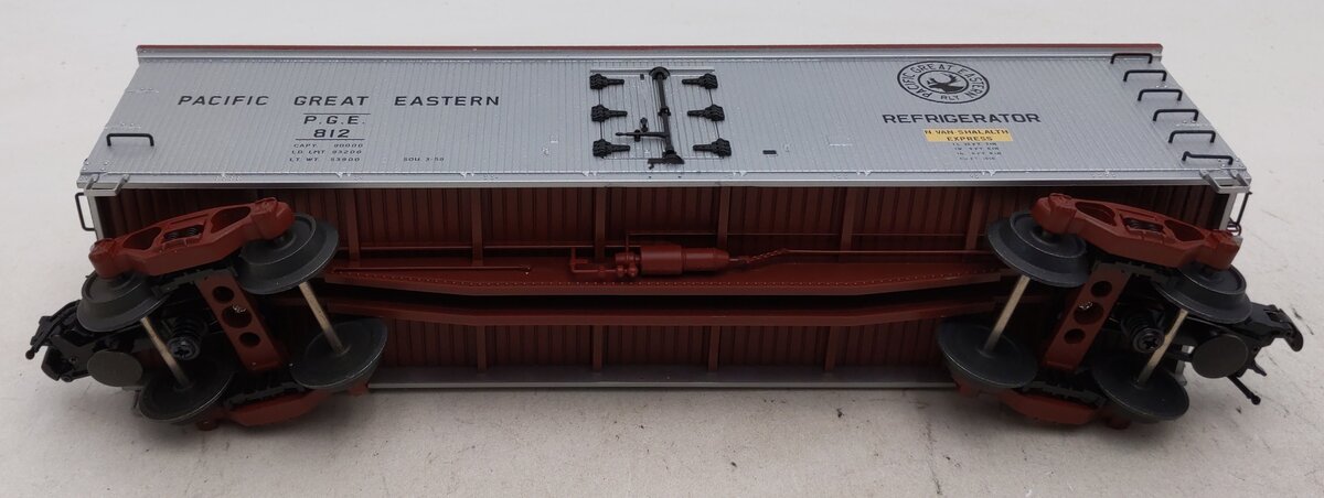 Atlas 8182-2 O Gauge Pacific Great Eastern 40' Wood Reefer #812 [3 Rail] LN/Box