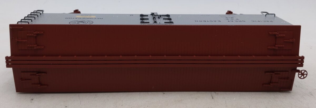 Atlas 8182-2 O Gauge Pacific Great Eastern 40' Wood Reefer #812 [3 Rail] LN/Box
