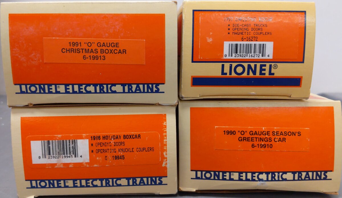 Lionel O Assorted Christmas Freight Box Cars: 19945, 19910, 16272, 19913 [4] EX/Box