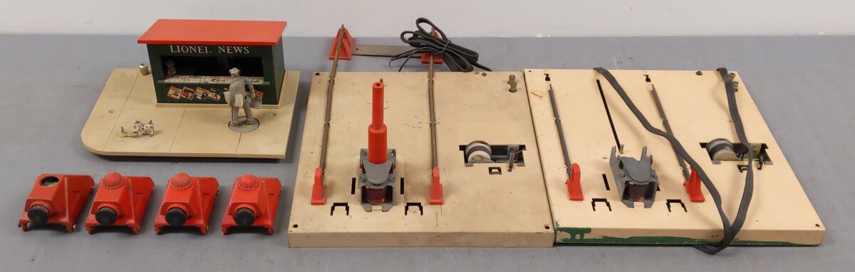 Lionel Vintage O Postwar Accessories: 128, 260, 175 [6]