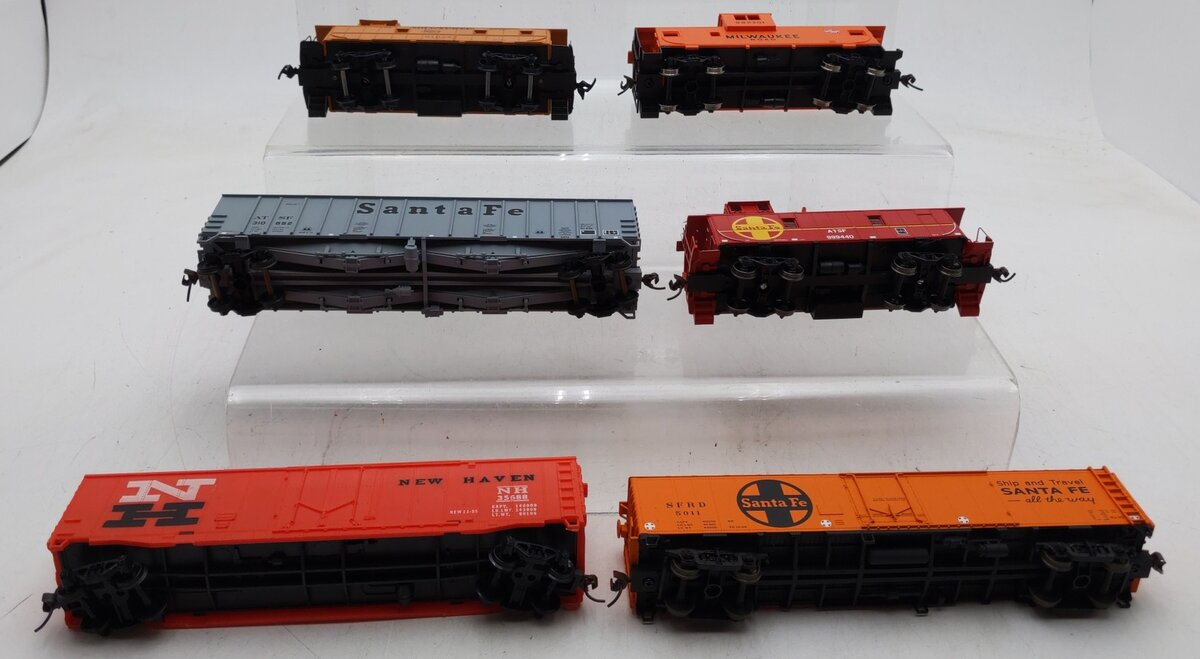 Walthers, Athearn, & Other HO Scale Assorted Freight Cars [6] VG