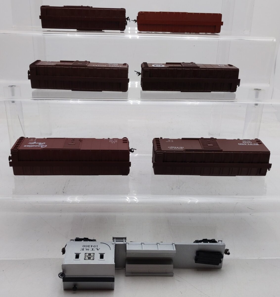 Athearn, Accurail, & Bachmann HO Assorted Freight Cars [7] VG