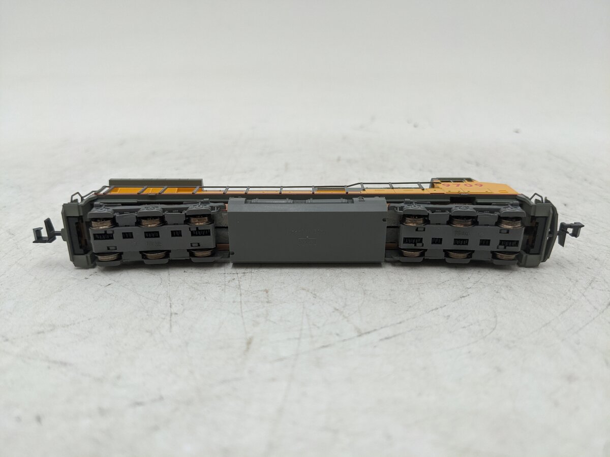Kato 176-3306 N Scale Union Pacific C44-9W Diesel Locomotive EX/Box