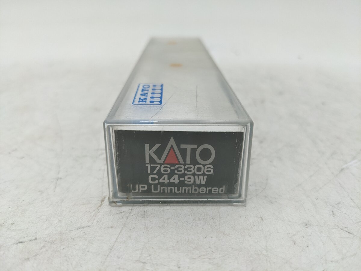 Kato 176-3306 N Scale Union Pacific C44-9W Diesel Locomotive EX/Box