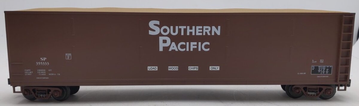 MTH 20-97504 O Gauge Southern Pacific Wood Chip Hopper With Load LN/Box