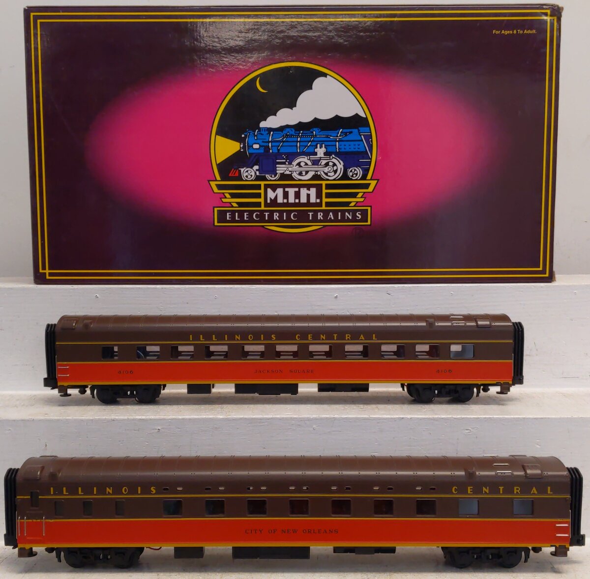 MTH 20-6661 O IC 70' Streamlined Sleeper/Diner Passenger Car Set (Set of 2) LN/Box