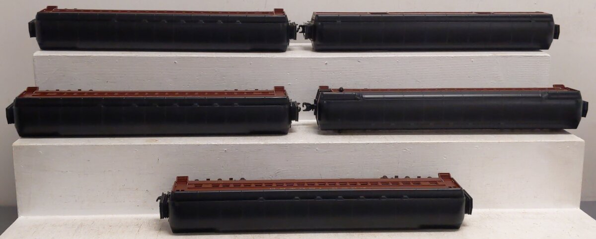 MTH 20-40003 O Long Island Premier 70' Madison Passenger Car Set (Set of 5)