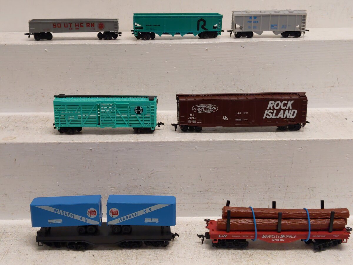 Bachmann & Other Assorted HO Freight Cars [7] VG