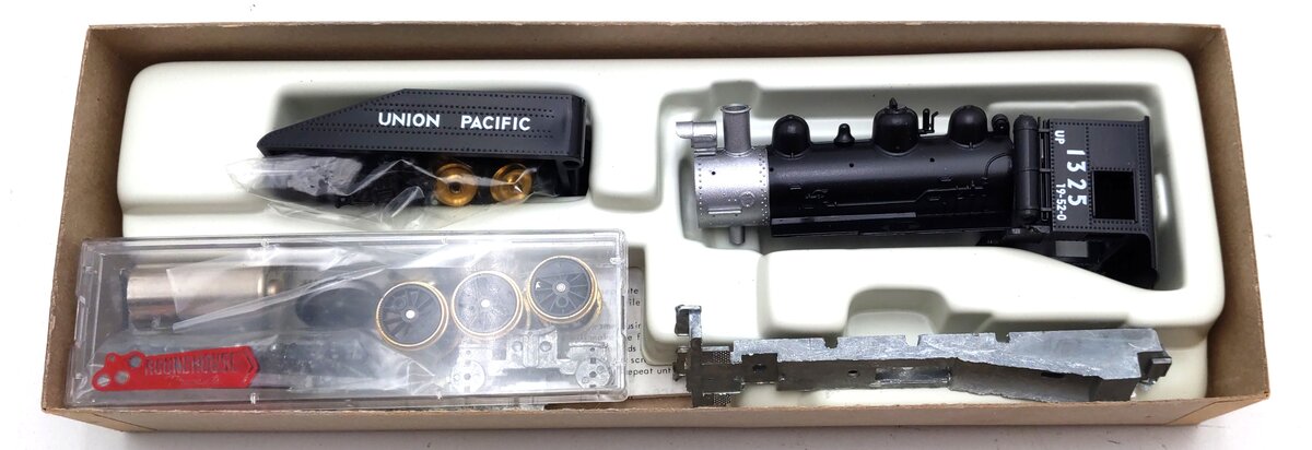 Roundhouse 412 HO UP 0-6-0 Steam Locomotive & Tender Kit NIB