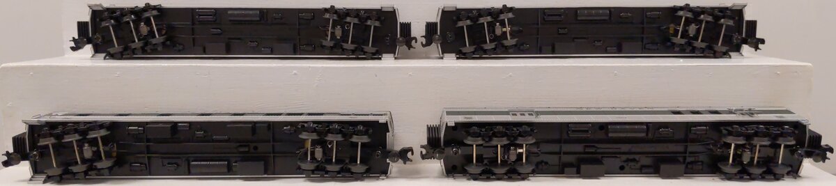 MTH 30-69130 O Scale New Haven 4-Car 60' Madison Passenger Set