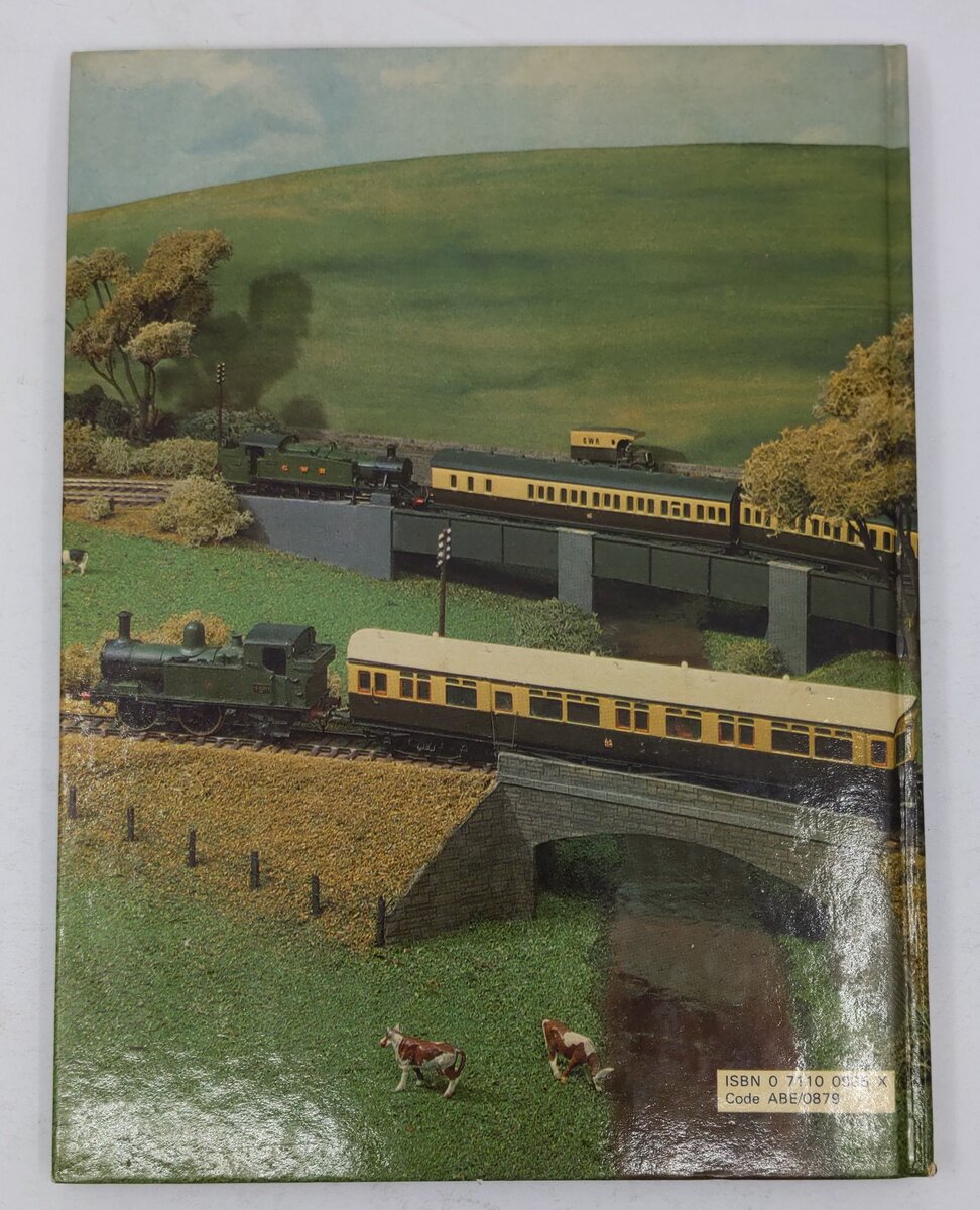 "Model Railway Constructor" Annual 1980 Hardcover Book By S. W. Stevens-Stratten VG