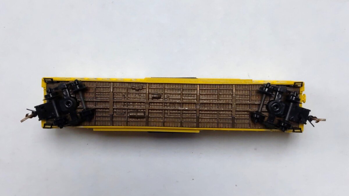 Micro-Trains 02500012 N Scale Railbox FMC 50' Rib Side Single Door Boxcar #17834 LN/Box
