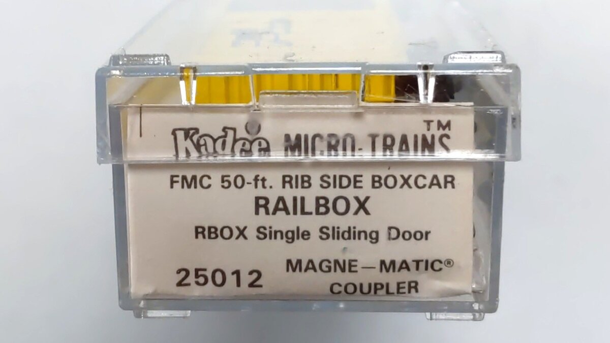 Micro-Trains 02500012 N Scale Railbox FMC 50' Rib Side Single Door Boxcar #17834 LN/Box