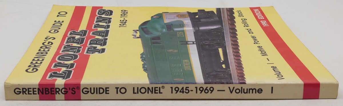 Greenberg's Guide to Lionel Trains 1945-1969 Paperback Book Bruce C. Greenberg VG