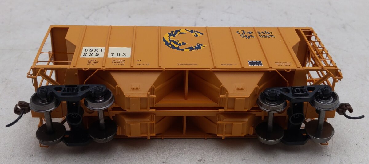 Athearn 14566 HO Ex-Chessie/CSX PS-2 2600 Cover Hopper RTR #225703 LN/Box