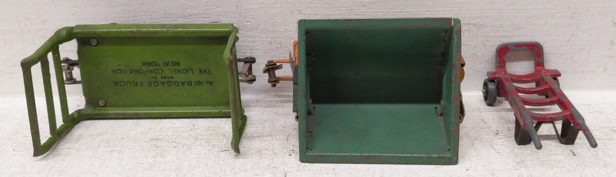 Lionel 163 Vintage O Prewar Freight Station Set: Dump Car & Hand Truck (3) VG