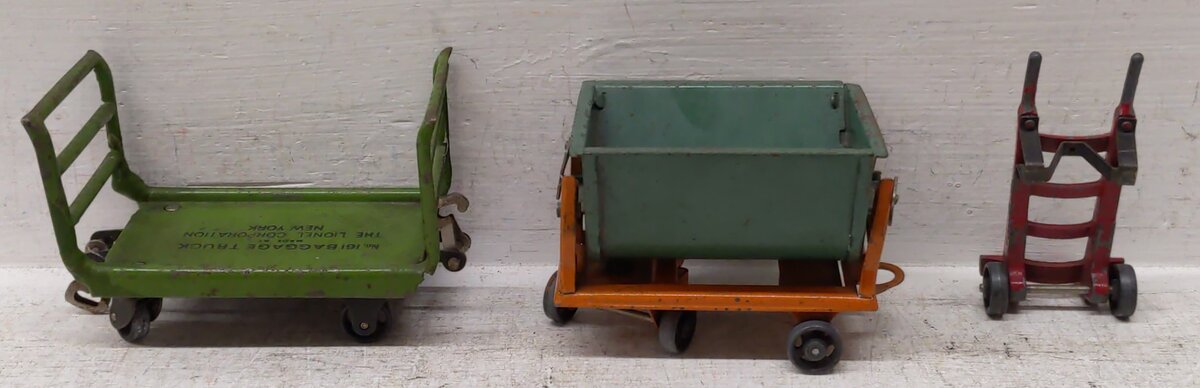 Lionel 163 Vintage O Prewar Freight Station Set: Dump Car & Hand Truck (3) VG
