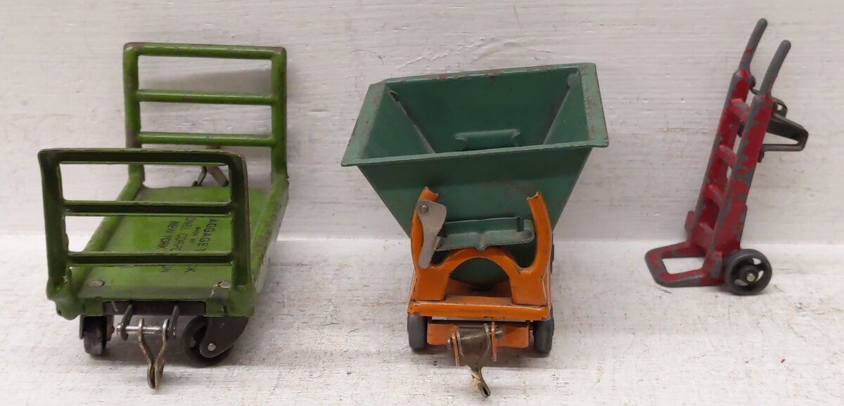 Lionel 163 Vintage O Prewar Freight Station Set: Dump Car & Hand Truck (3) VG