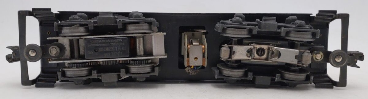 Lionel 610 Vintage O Gauge Erie NW-2 Powered Diesel Switcher Locomotive VG