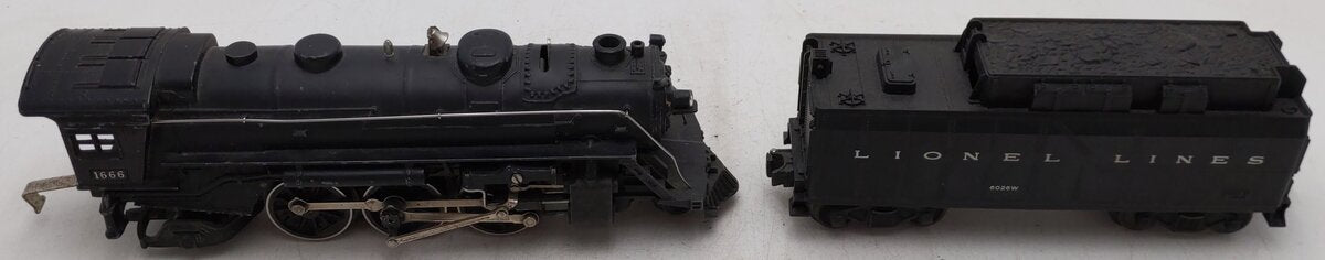 Lionel 1666 Vintage O 2-6-2 Die-Cast Steam Locomotive & Tender VG