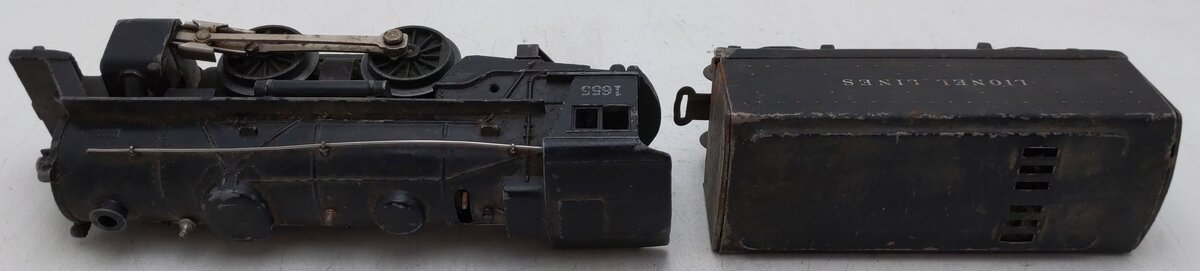 Lionel 1655 Vintage O Lionel Lines 2-4-2 Steam Locomotive with 6654W Tender