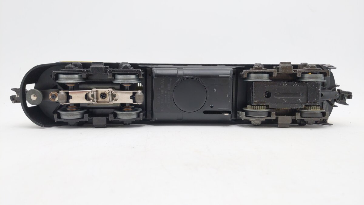 Lionel 6-8464 O Gauge Rio Grande F3 A Powered Diesel Locomotive #8464 VG