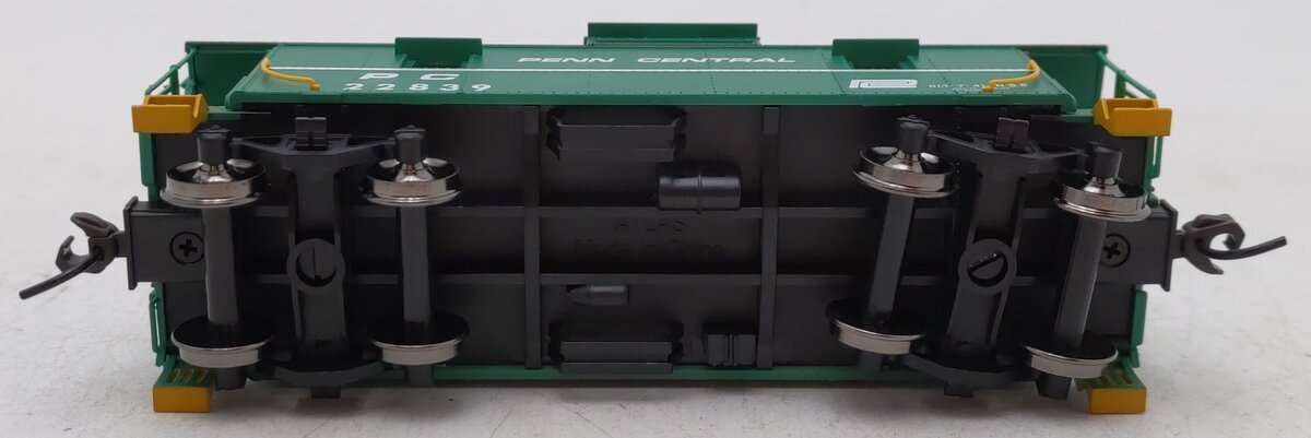 Atlas 11320 HO Penn Central Cupola Caboose #22839