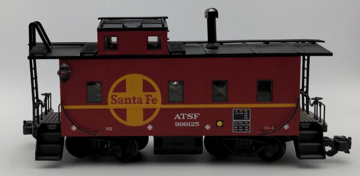 Aristo-Craft 42106 G Santa Fe Long Steel Caboose w/Metal Wheels #999125 EX/Box