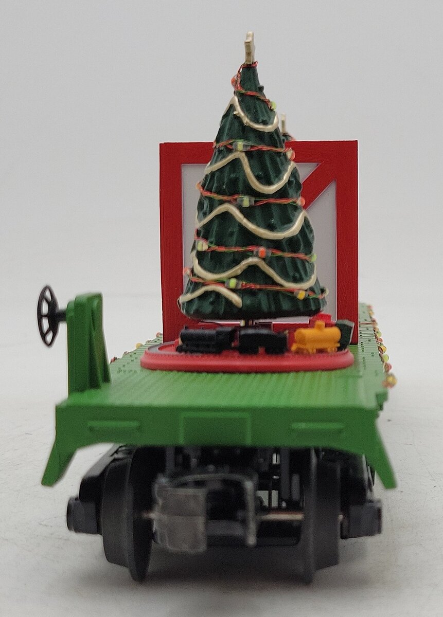 MTH 30-76773 O Christmas Green Flat Car with Lighted Christmas Trees LN/Box