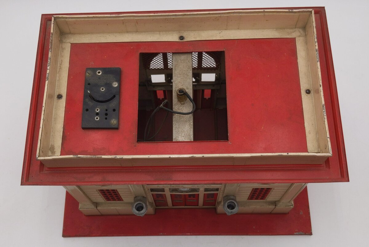 Lionel 115 O Gauge Vintage Lighted Tinplate Passenger Station