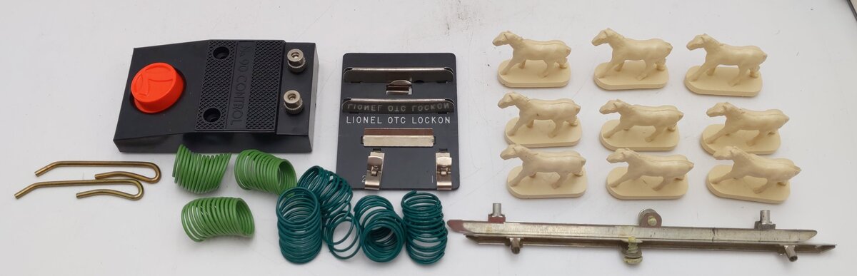 Lionel 3356 Vintage O Santa Fe Operating Horse Car & Platform EX/Box