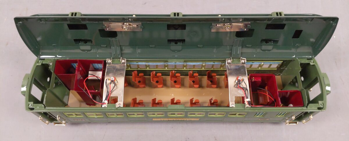 MTH 11-40011 Std. Gauge Illinois State Coach Car 2-Tone Green LN/Box