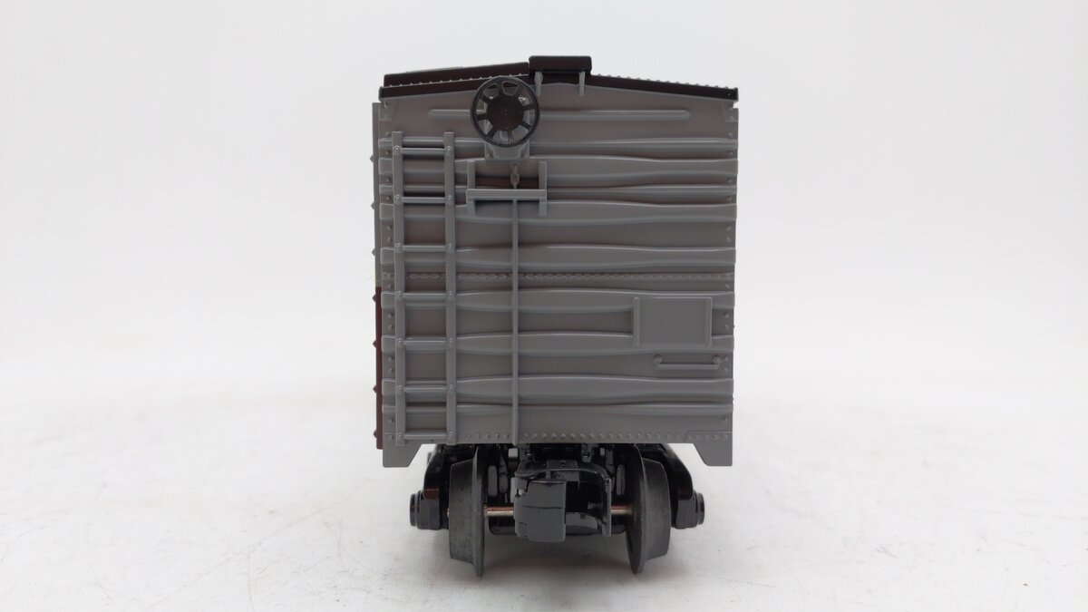 MTH 30-74616 CP 40' Window Mint Boxcar w/Gold