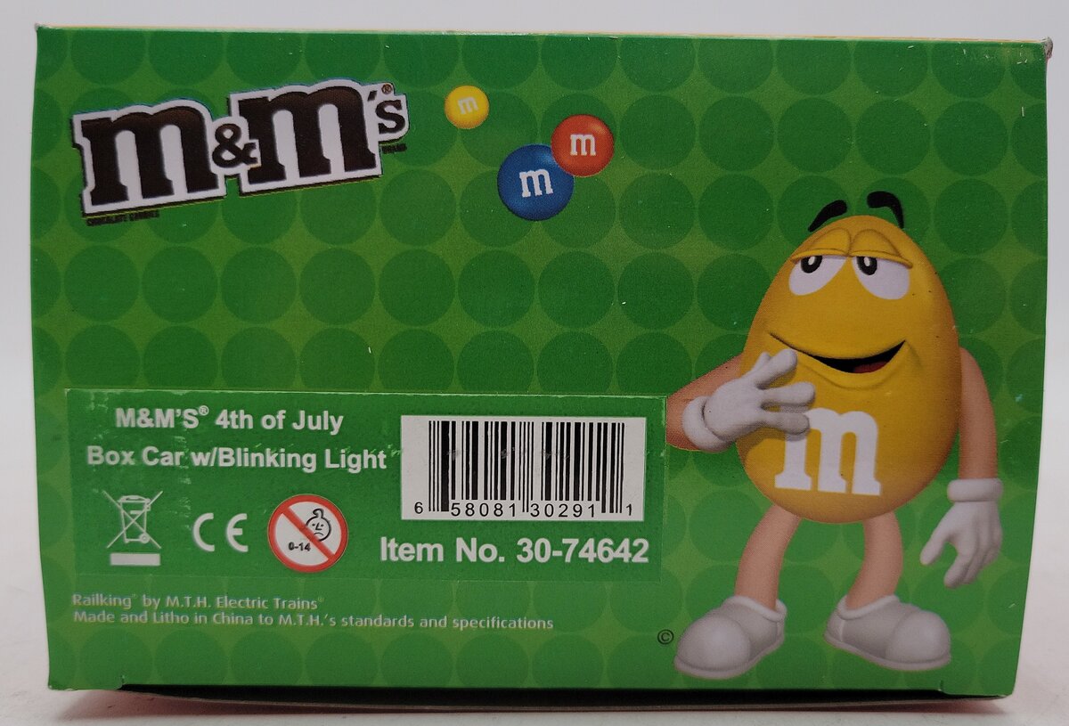 MTH 30-74642 O Gauge M&M's 4th of July Boxcar w/Blinking Light