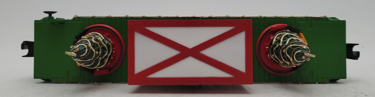 MTH 30-76684 O Christmas Flatcar with Lighted Christmas Trees LN/Box