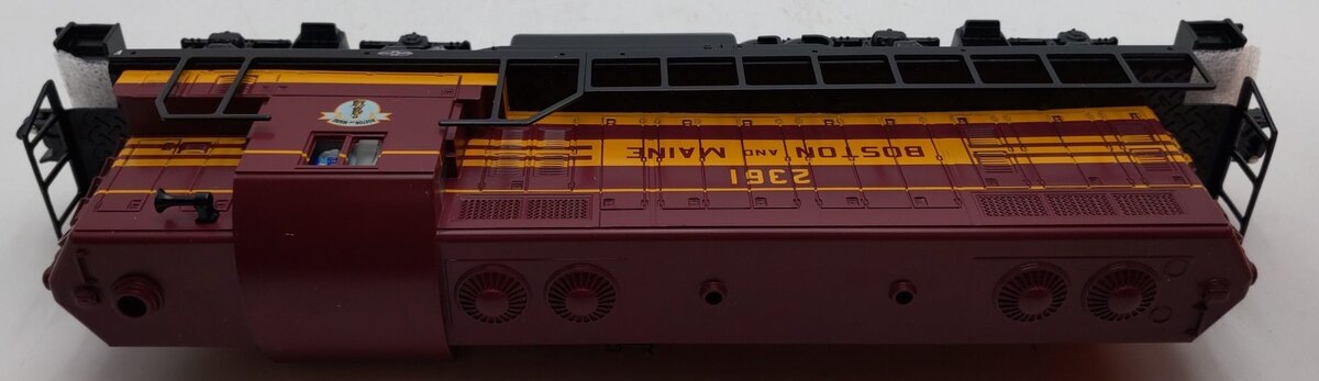 Lionel 6-58214 LCCA B&M Non-Powered GP-7 Diesel Locomotive #2361 LN/Box