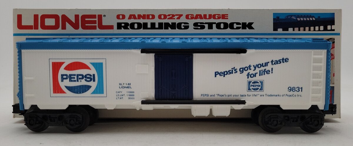 Lionel 6-9831 O Gauge Pepsi Cola Billboard Reefer Car LN/Box