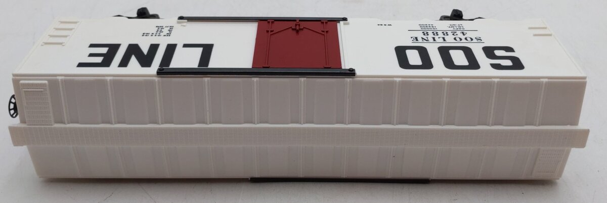 KMT 42888 O Gauge SOO Line Dark Red/White Boxcar LN/Box