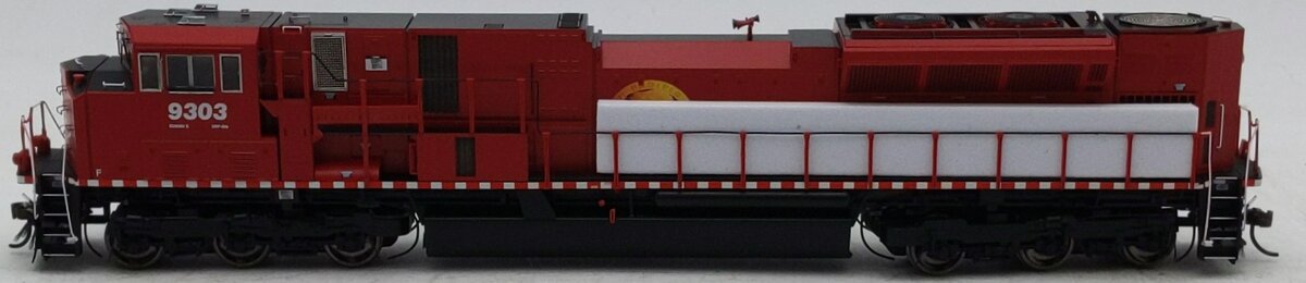 Athearn G27333 HO Canadian Pacific G2 SD90MAC-H Diesel Loco DCC/Sound #9303