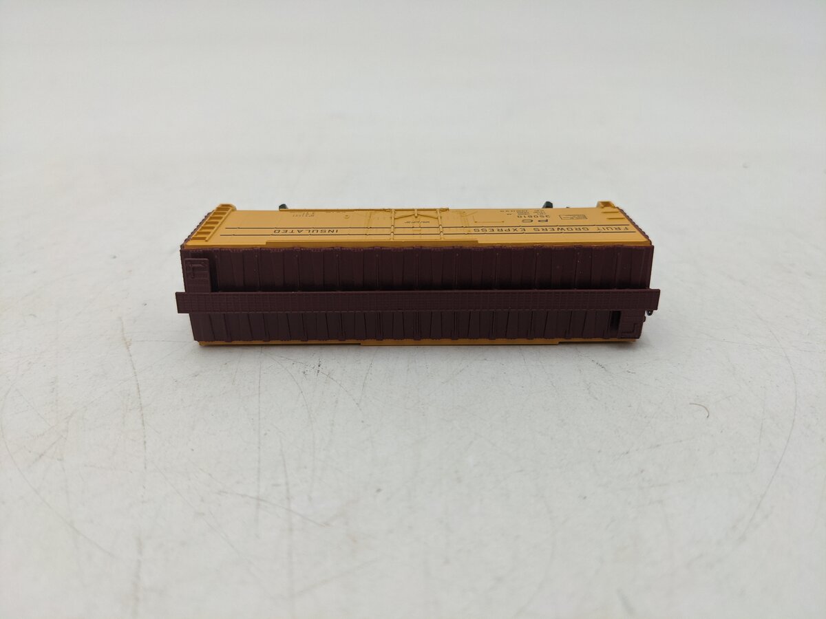 Atlas 33007 N Penn Central 40' Plug Door Boxcar #350610