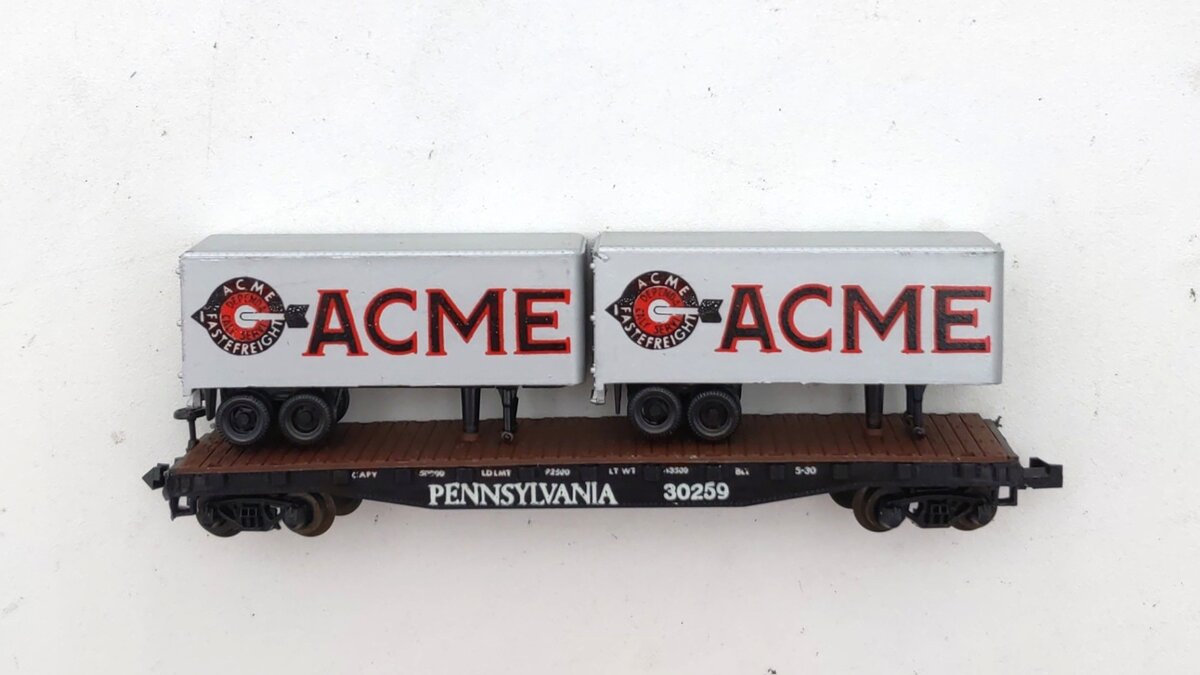 Atlas 2351 N Scale Pennsylvania 50' Piggyback Flatcar w/ Acme Trailers #30259 EX/Box