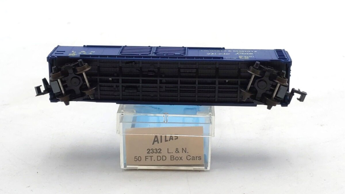 Atlas 2332 N Scale Louisville & Nashville 50' 2 Door Box Car #7424 LN/Box